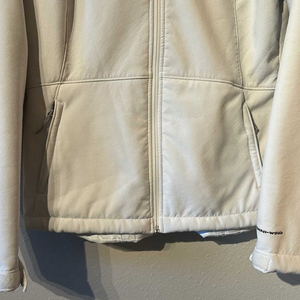 Columbia Women's Jacket - Picture 3 of 8
